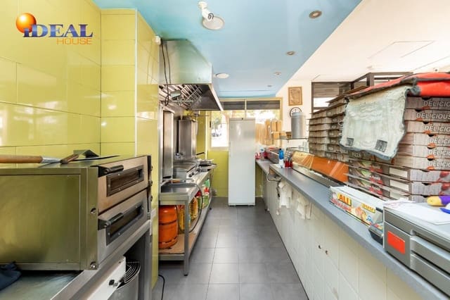 Commerciale in vendita in Granada città - 75.900 € (Rif: 9434363)