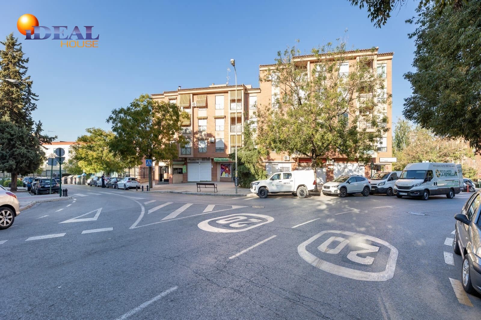 Commerciale in vendita in Granada citta - 75.900 € (Rif: 9434363)