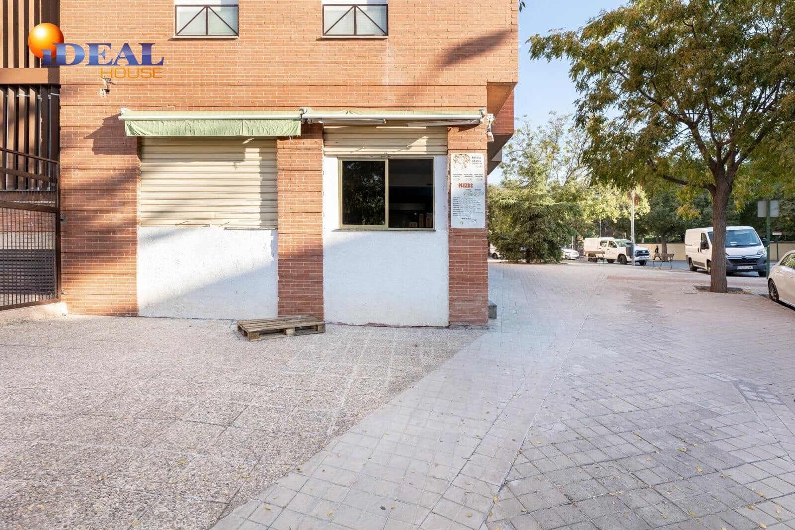 Commerciale in vendita in Granada citta - 75.900 € (Rif: 9434363)