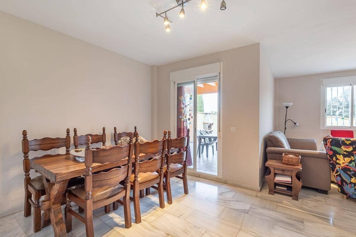 4 soverom Villa til salgs i Atarfe med svømmebasseng garasje - € 329 000 (Ref: 9434367)