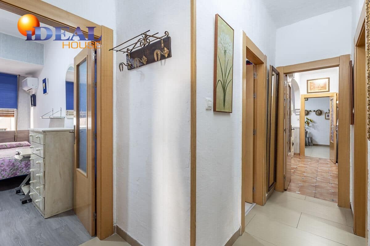 4 bedroom Flat for sale in Granada city - € 485,000 (Ref: 9434369)