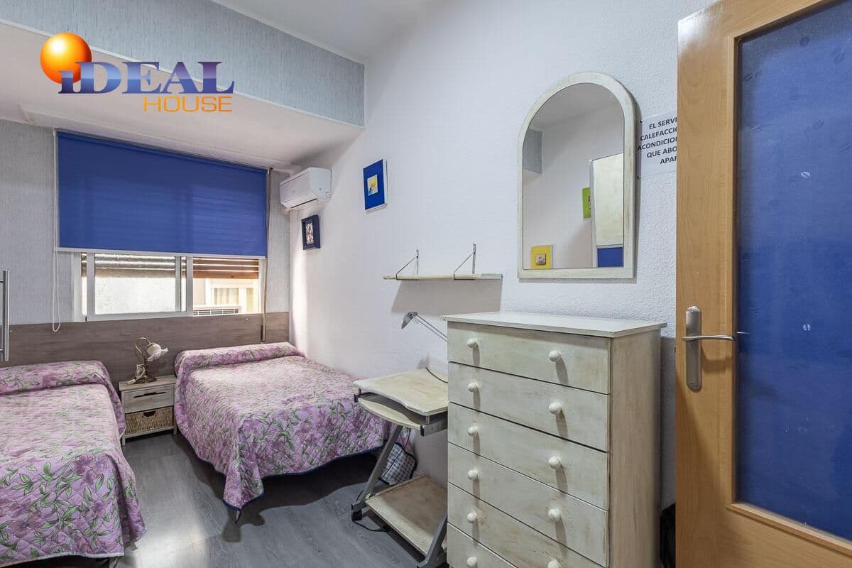 4 bedroom Flat for sale in Granada city - € 485,000 (Ref: 9434369)