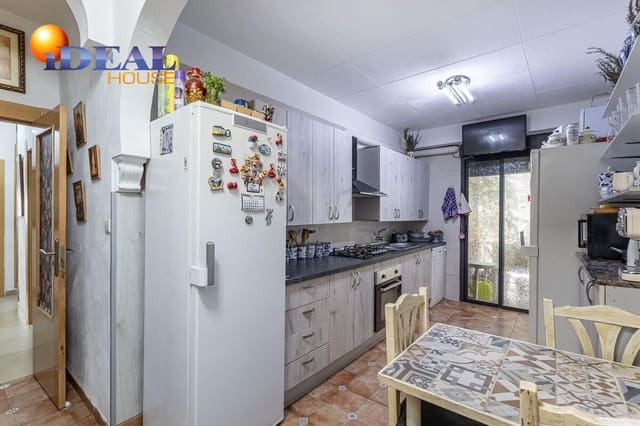 4 slaapkamer Flat te koop in San Matías - Realejo, Granada stad - € 485.000 (Ref: 9434369)