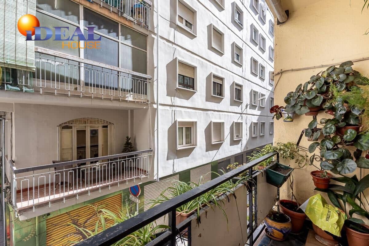 4 bedroom Flat for sale in Granada city - € 485,000 (Ref: 9434369)