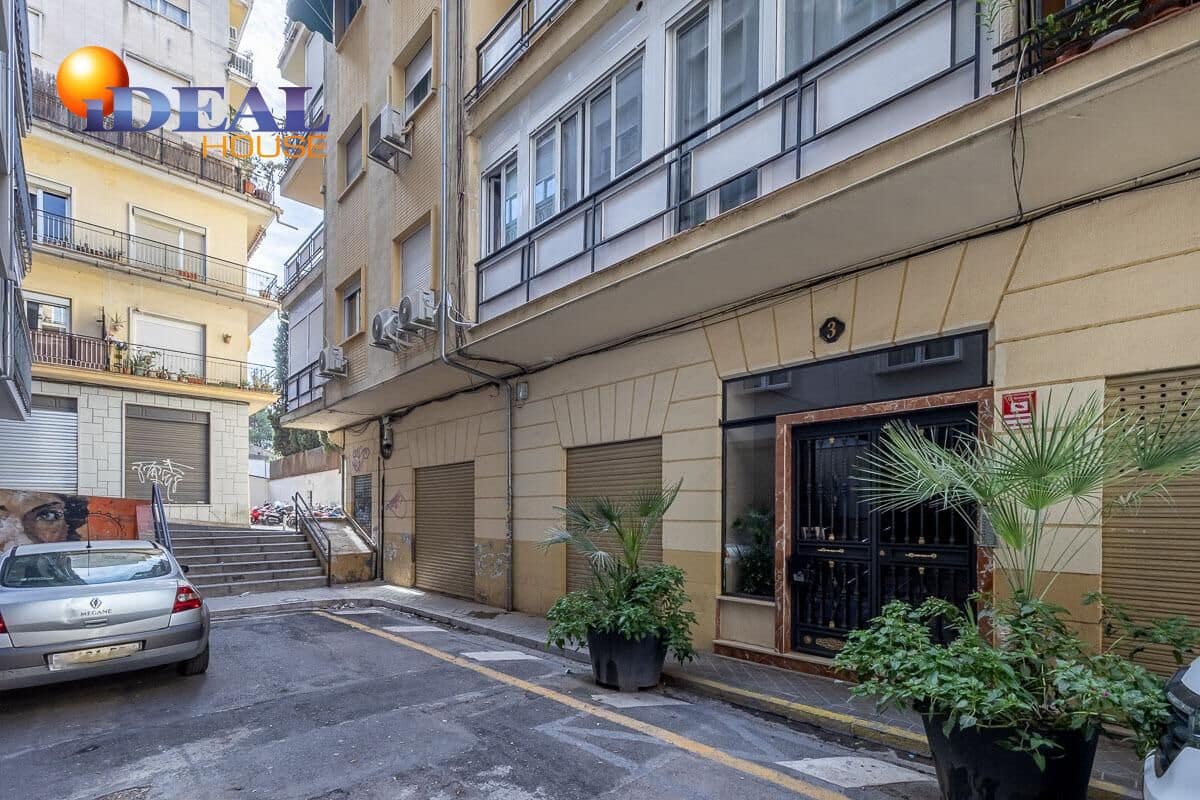 4 bedroom Flat for sale in Granada city - € 485,000 (Ref: 9434369)