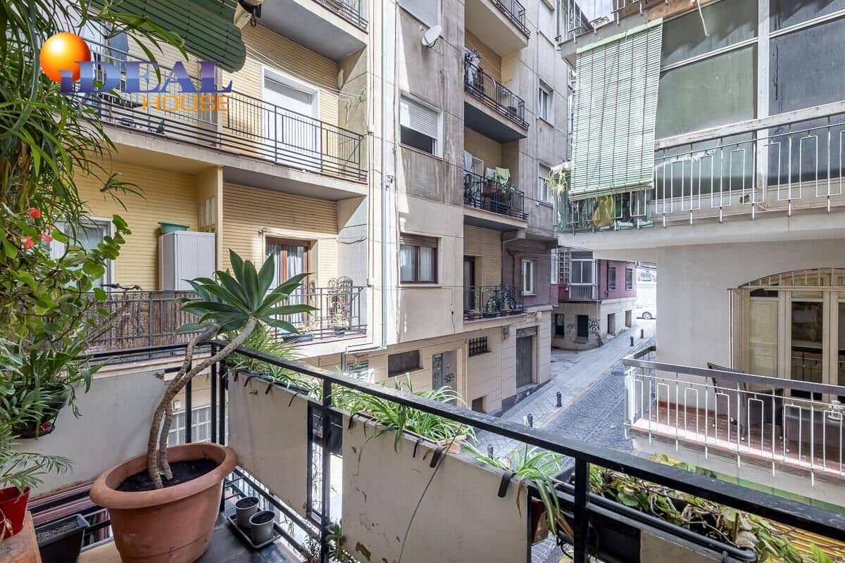4 bedroom Flat for sale in Granada city - € 485,000 (Ref: 9434369)