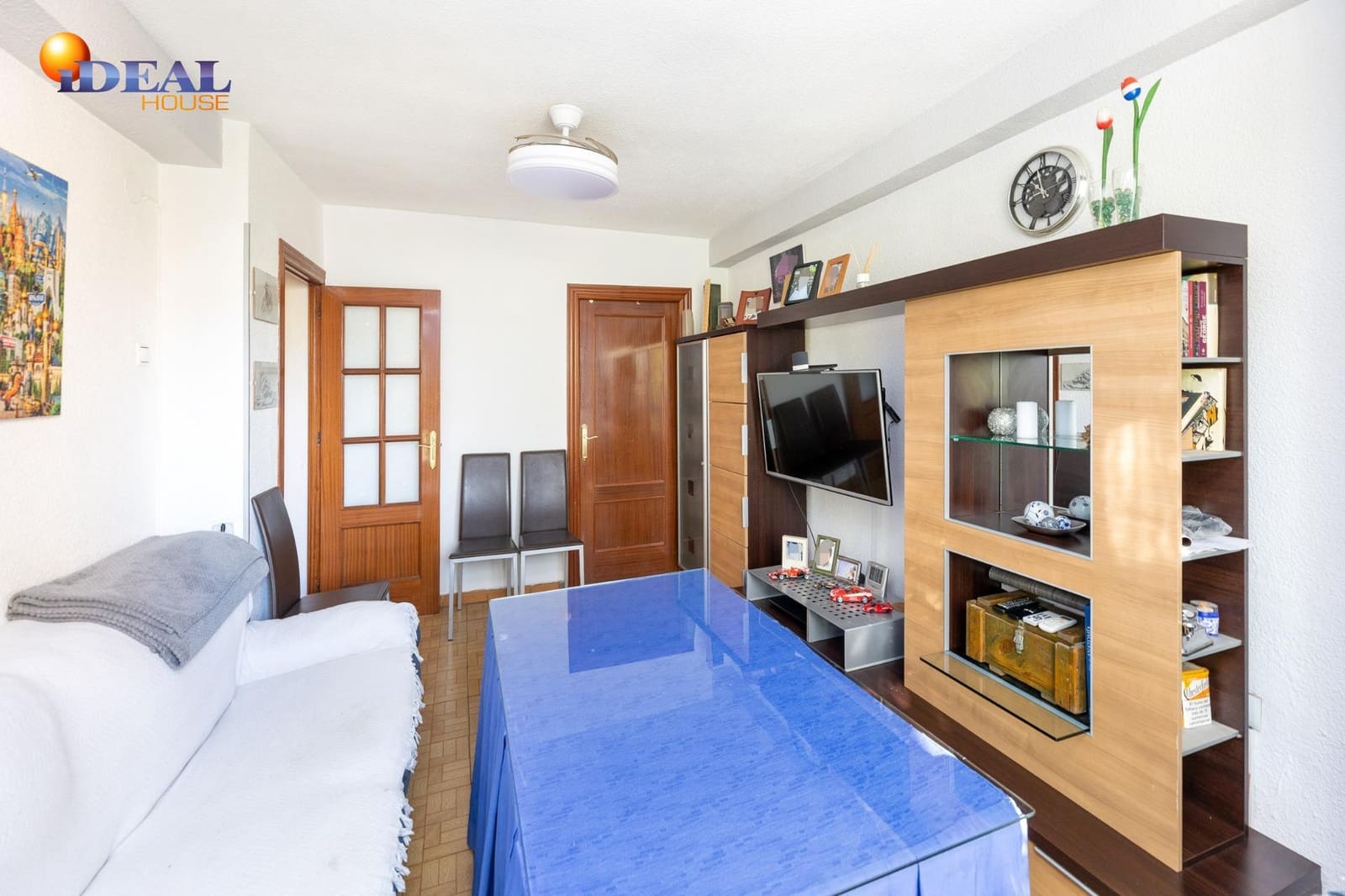 Piso de 3 habitaciones en Granada ciudad en venta - 190.000 € (Ref: 9434376)