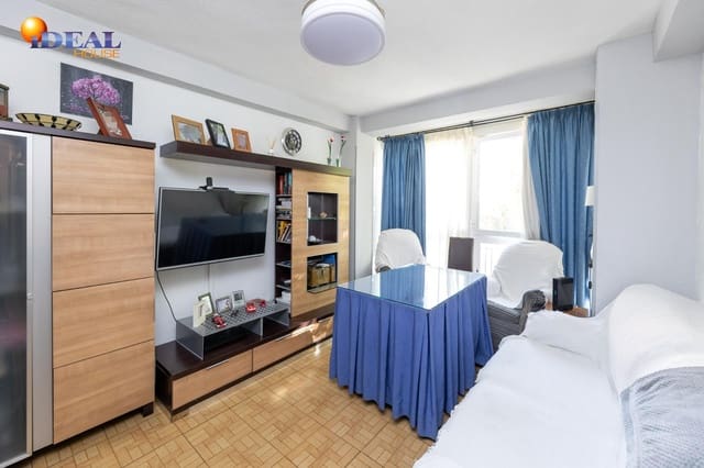 Piso de 3 habitaciones en Granada ciudad en venta - 190.000 € (Ref: 9434376)