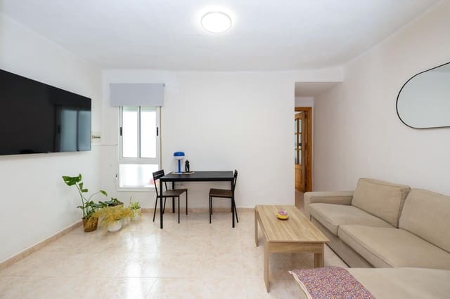 2 soveværelse Lejlighed til salg i Centro - Sagrario, Granada by - € 190.000 (Ref: 9434377)