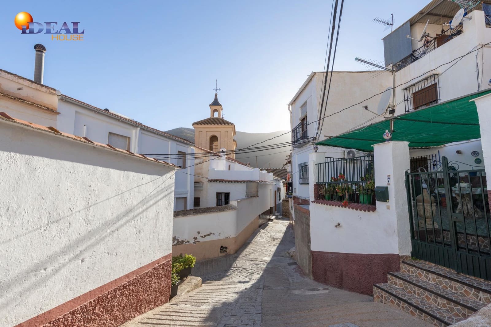 5 bedroom Townhouse for sale in Albunol - € 99,900 (Ref: 9434384)