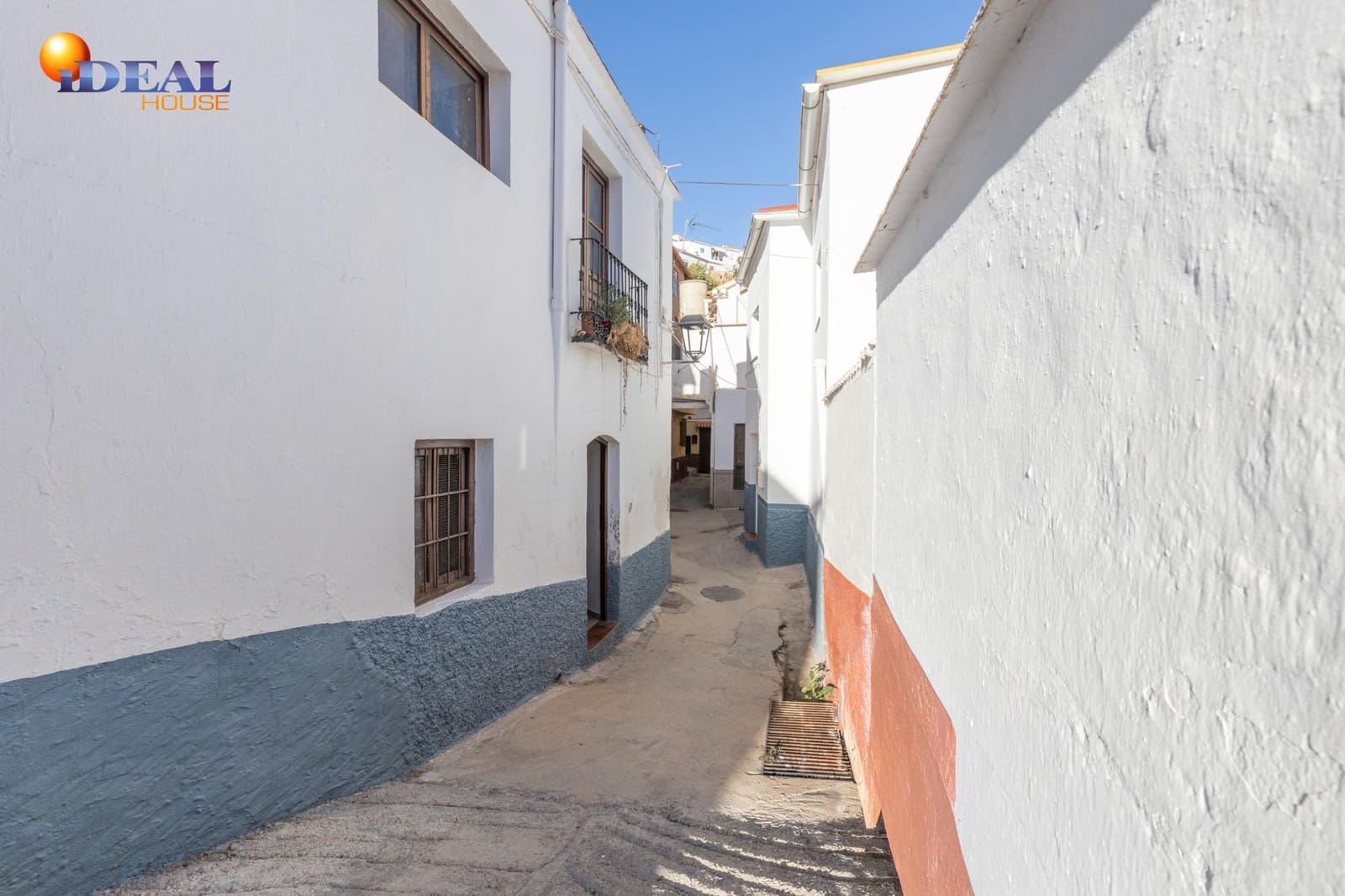 5 bedroom Townhouse for sale in Albunol - € 99,900 (Ref: 9434384)