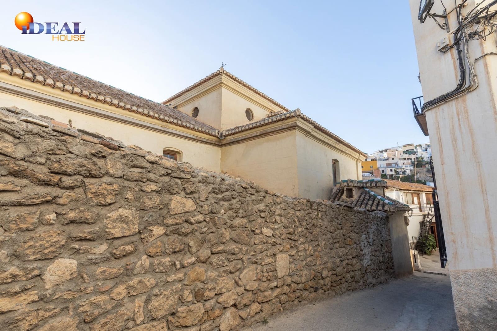 5 bedroom Townhouse for sale in Albunol - € 99,900 (Ref: 9434384)