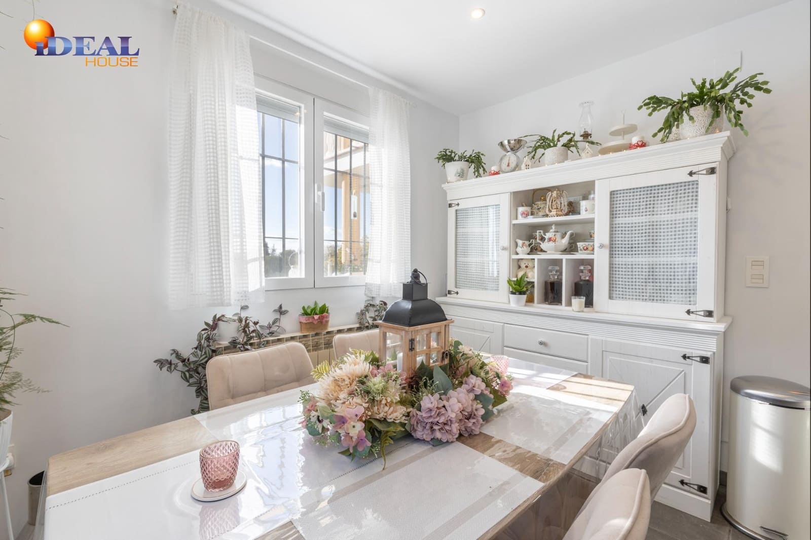 5 chambre Villa/Maison à vendre à Gojar avec piscine garage - 560 000 € (Ref: 9434389)