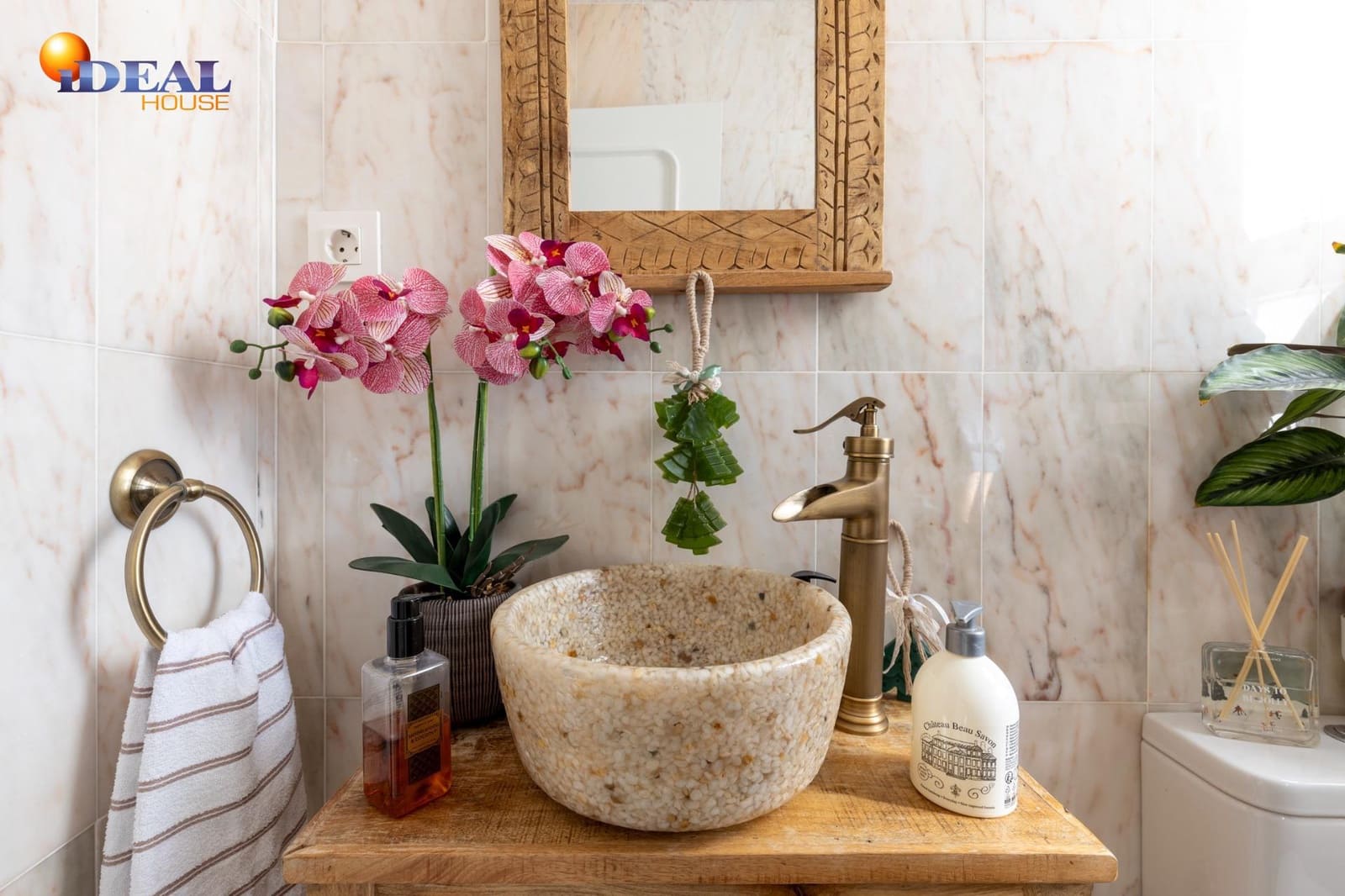 5 chambre Villa/Maison à vendre à Gojar avec piscine garage - 560 000 € (Ref: 9434389)