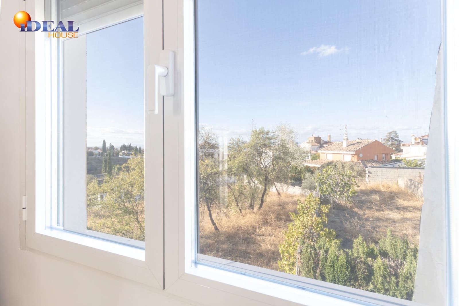 5 chambre Villa/Maison à vendre à Gojar avec piscine garage - 560 000 € (Ref: 9434389)