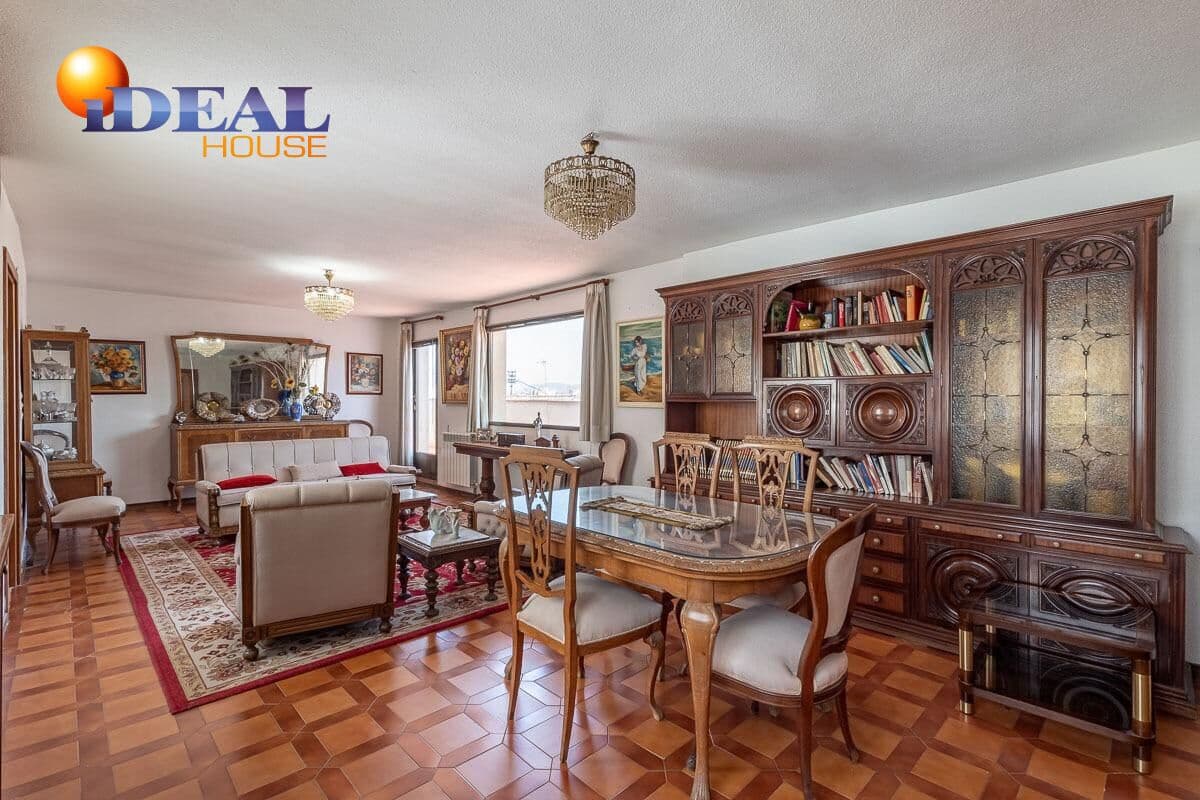 11 bedroom Apartment for sale in Granada city - € 1,069,000 (Ref: 9434392)