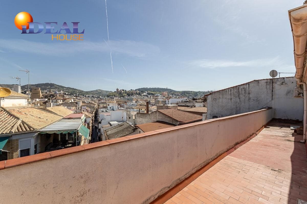 11 bedroom Apartment for sale in Granada city - € 1,069,000 (Ref: 9434392)