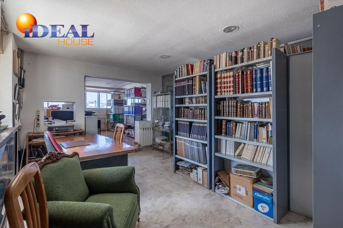 11 bedroom Apartment for sale in Granada city - € 1,069,000 (Ref: 9434392)