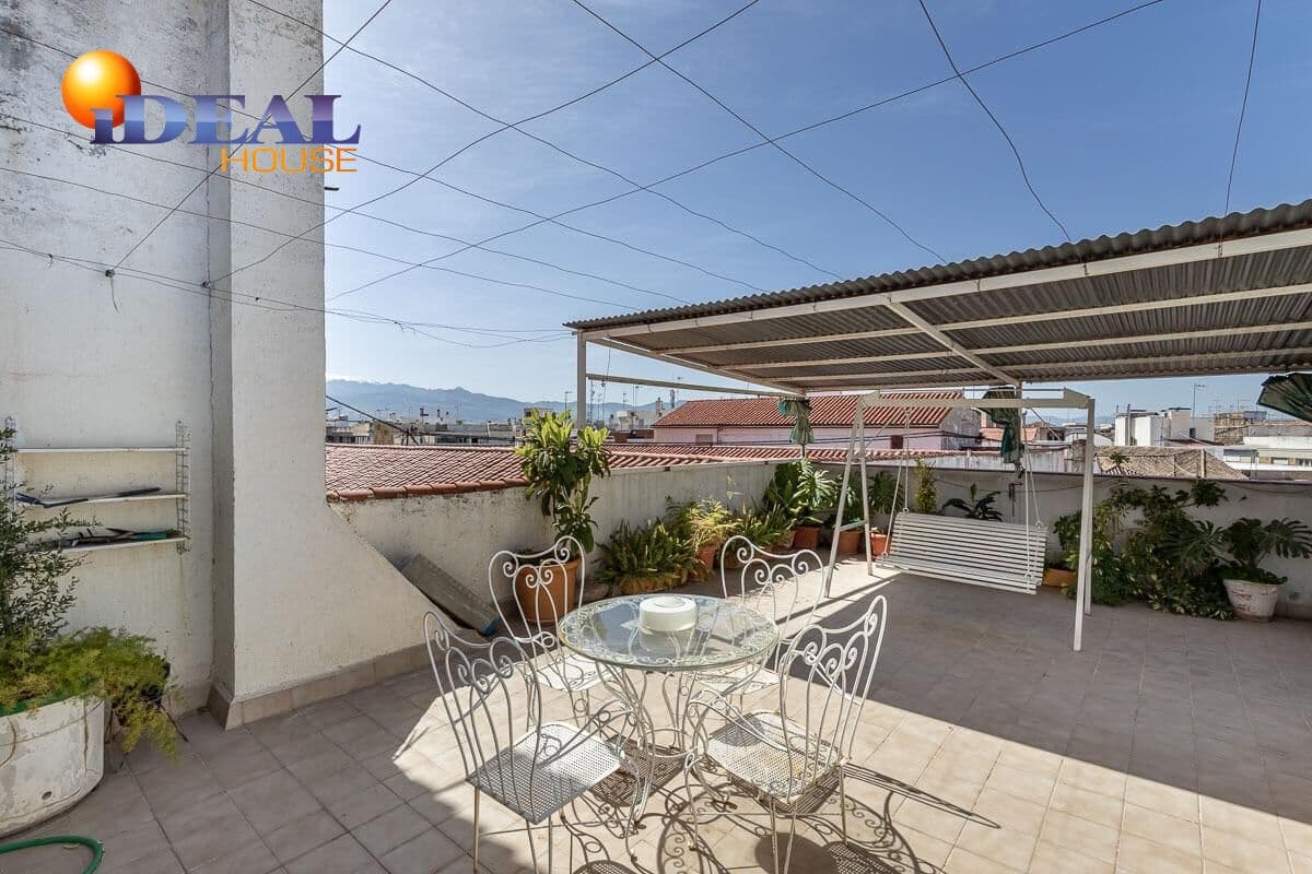 11 bedroom Apartment for sale in Granada city - € 1,069,000 (Ref: 9434392)