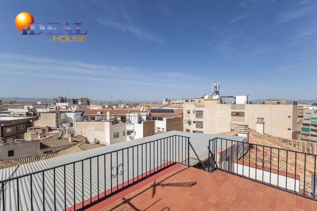 11 bedroom Apartment for sale in Granada city - € 1,069,000 (Ref: 9434392)