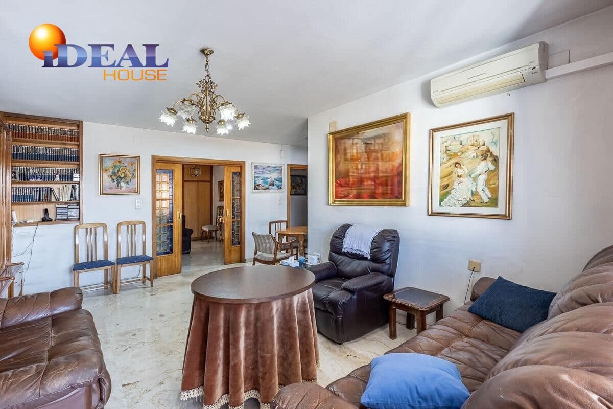 11 bedroom Apartment for sale in Granada city - € 1,069,000 (Ref: 9434392)