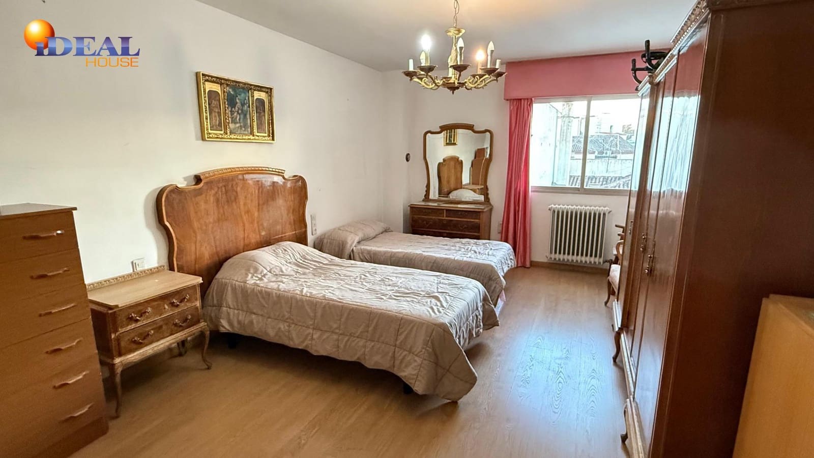 11 bedroom Apartment for sale in Granada city - € 1,069,000 (Ref: 9434392)