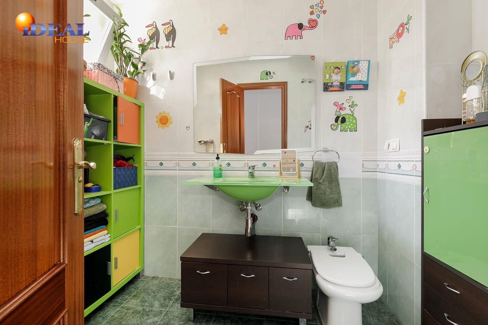 4 sypialnia Penthouse na sprzedaż w Armilla z garażem - 349 900 € (Ref: 9434393)