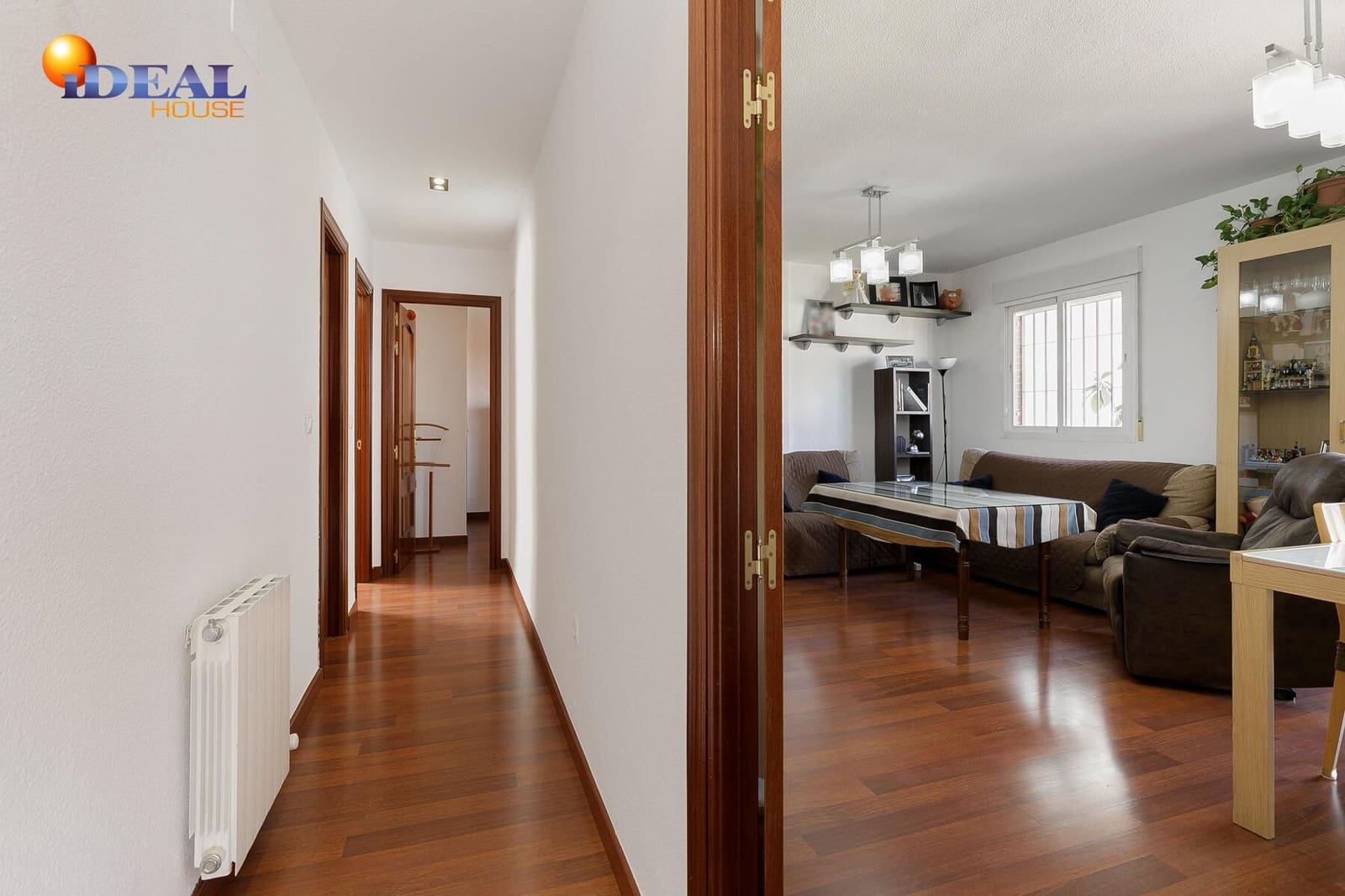 4 sypialnia Penthouse na sprzedaż w Armilla z garażem - 349 900 € (Ref: 9434393)