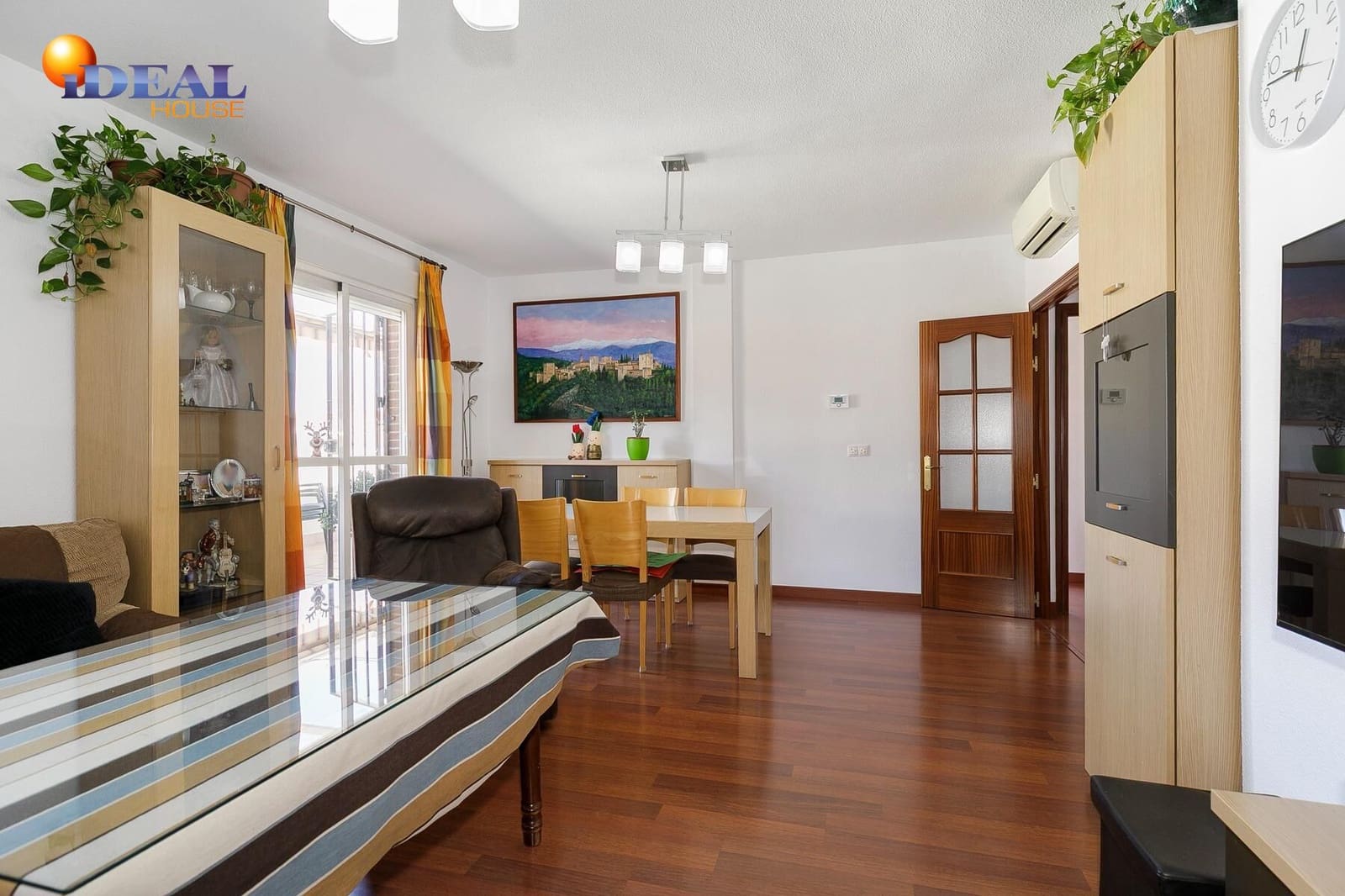 4 sypialnia Penthouse na sprzedaż w Armilla z garażem - 349 900 € (Ref: 9434393)