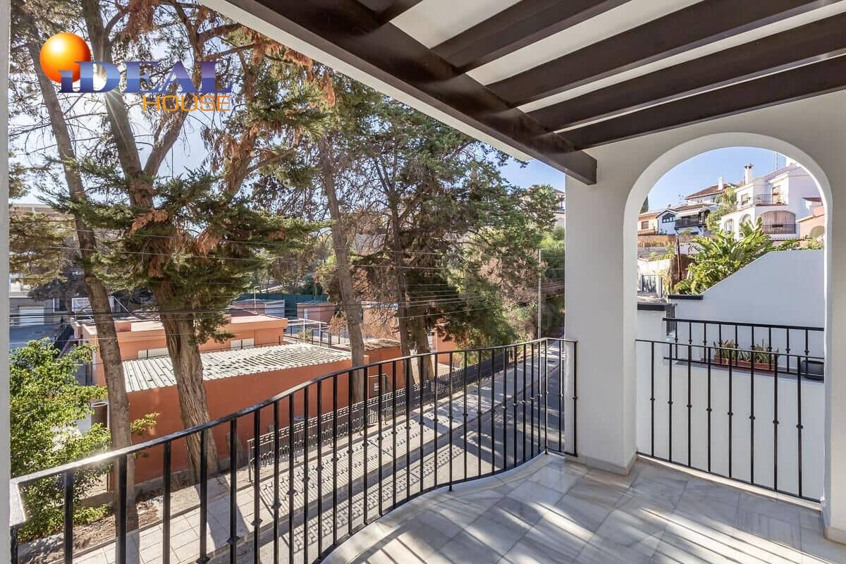 3 sovrum Radhus till salu i Motril med garage - 460 000 € (Ref: 9434394)