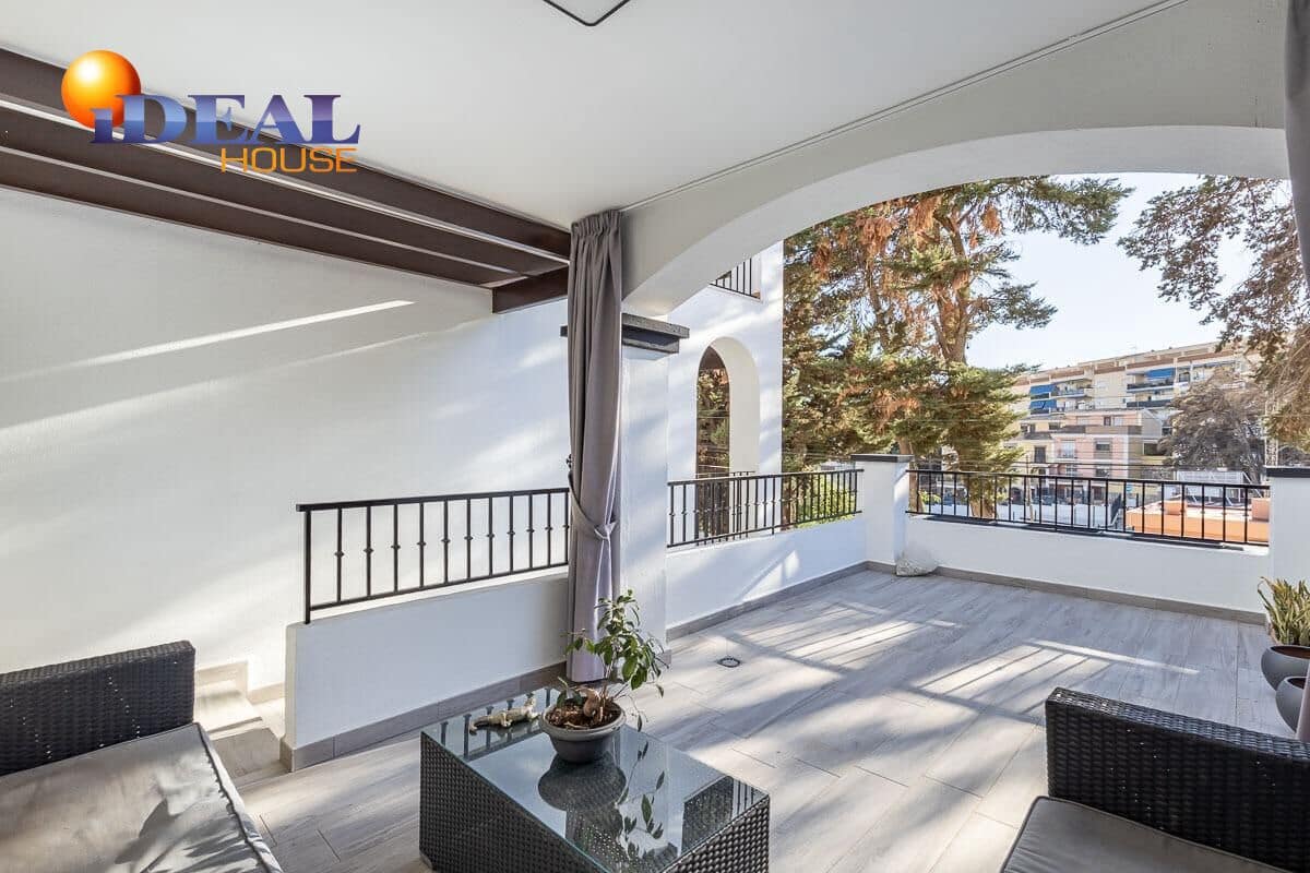 3 sovrum Radhus till salu i Motril med garage - 460 000 € (Ref: 9434394)