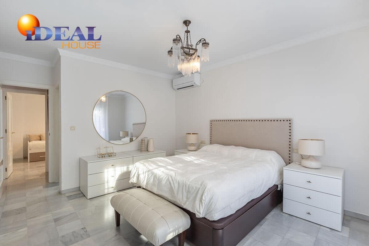 3 sovrum Radhus till salu i Motril med garage - 460 000 € (Ref: 9434394)