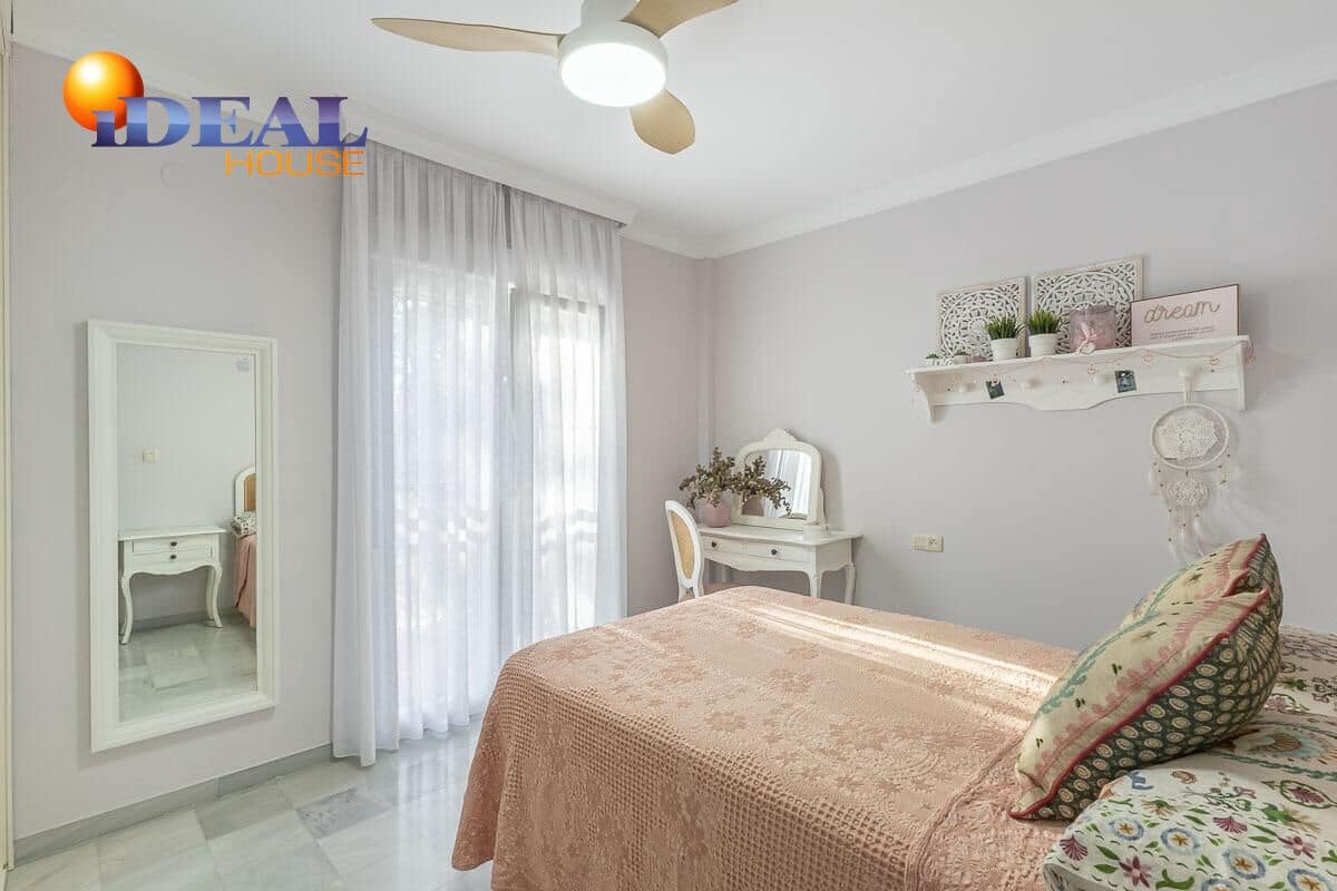 3 sovrum Radhus till salu i Motril med garage - 460 000 € (Ref: 9434394)