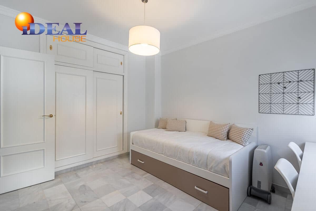 3 sovrum Radhus till salu i Motril med garage - 460 000 € (Ref: 9434394)