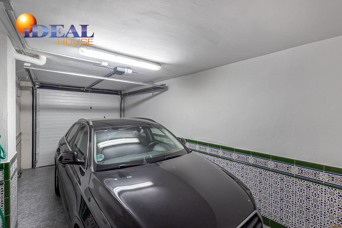 3 sovrum Radhus till salu i Motril med garage - 460 000 € (Ref: 9434394)