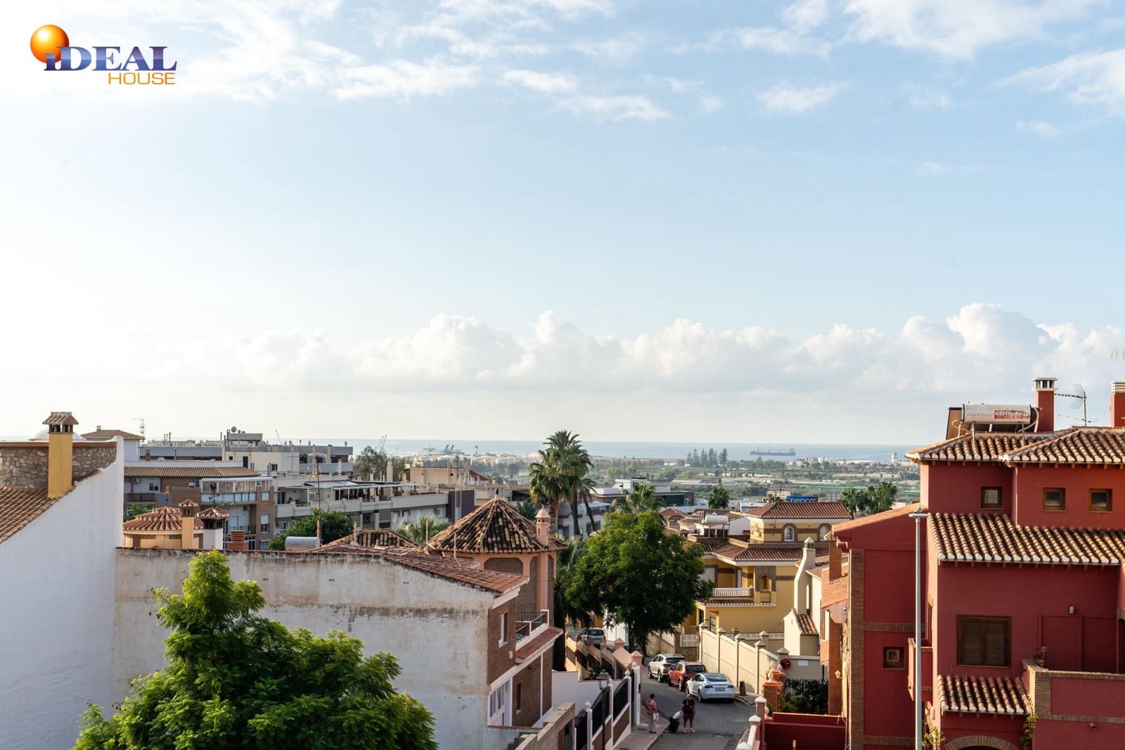 6 soveværelse Rækkehus til salg i Motril - € 155.000 (Ref: 9434397)