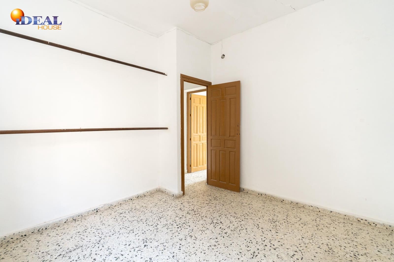 6 soveværelse Rækkehus til salg i Motril - € 155.000 (Ref: 9434397)