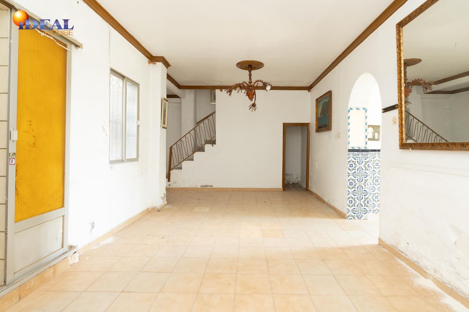 6 soveværelse Rækkehus til salg i Motril - € 155.000 (Ref: 9434397)