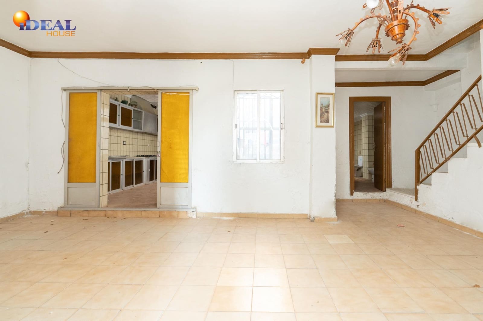 6 soveværelse Rækkehus til salg i Motril - € 155.000 (Ref: 9434397)