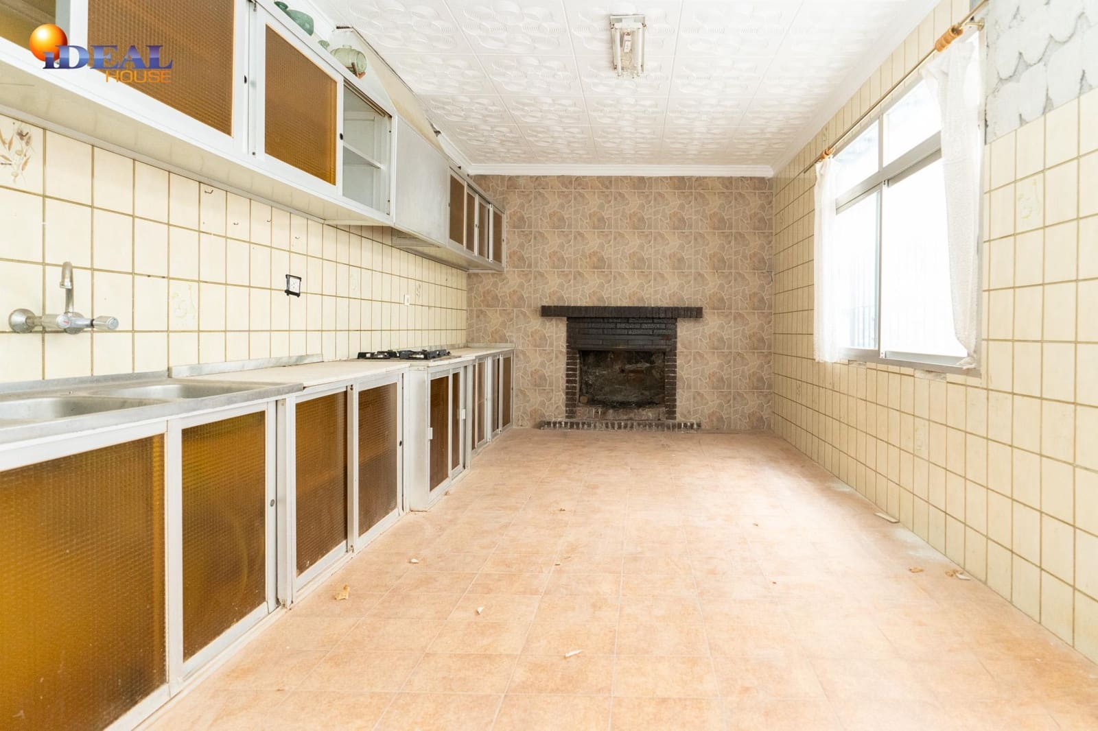 6 soveværelse Rækkehus til salg i Motril - € 155.000 (Ref: 9434397)