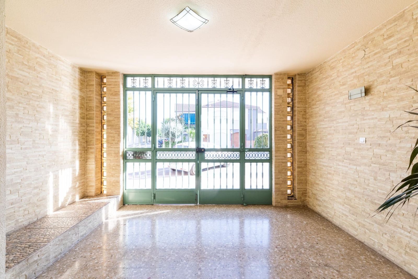 3 bedroom Flat for sale in Santa Fe - € 109,900 (Ref: 9434400)