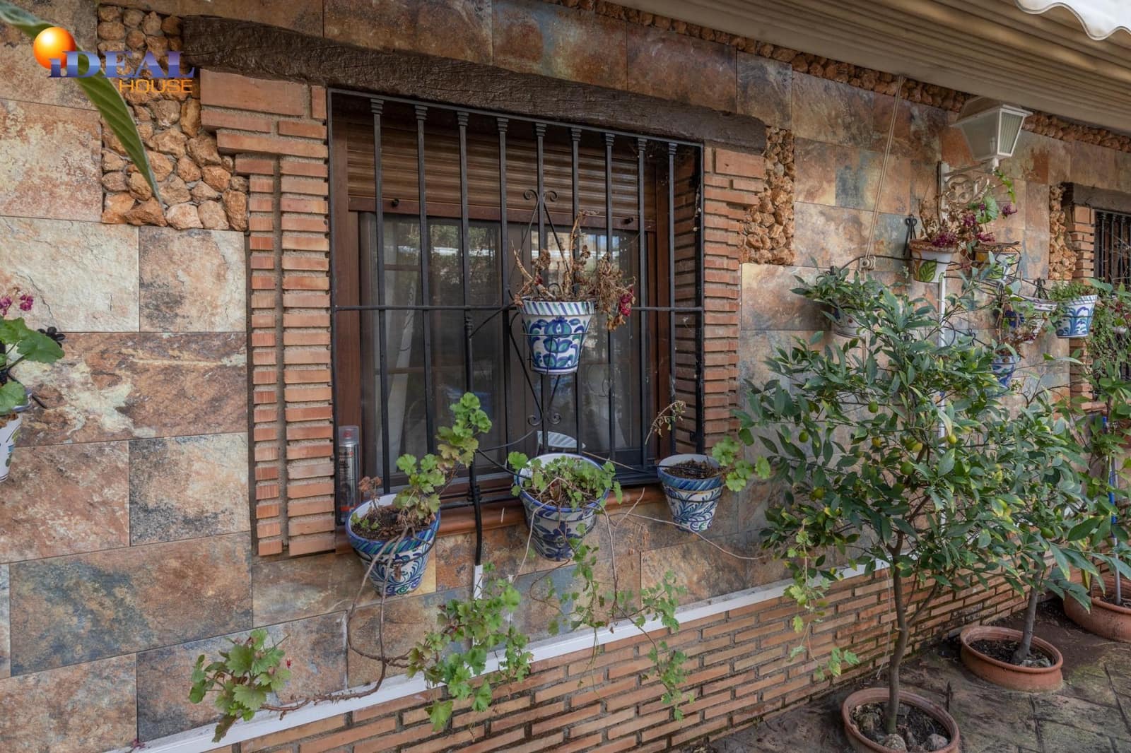 2 soverom Bungalow til salgs i Churriana de la Vega - € 299 900 (Ref: 9434402)