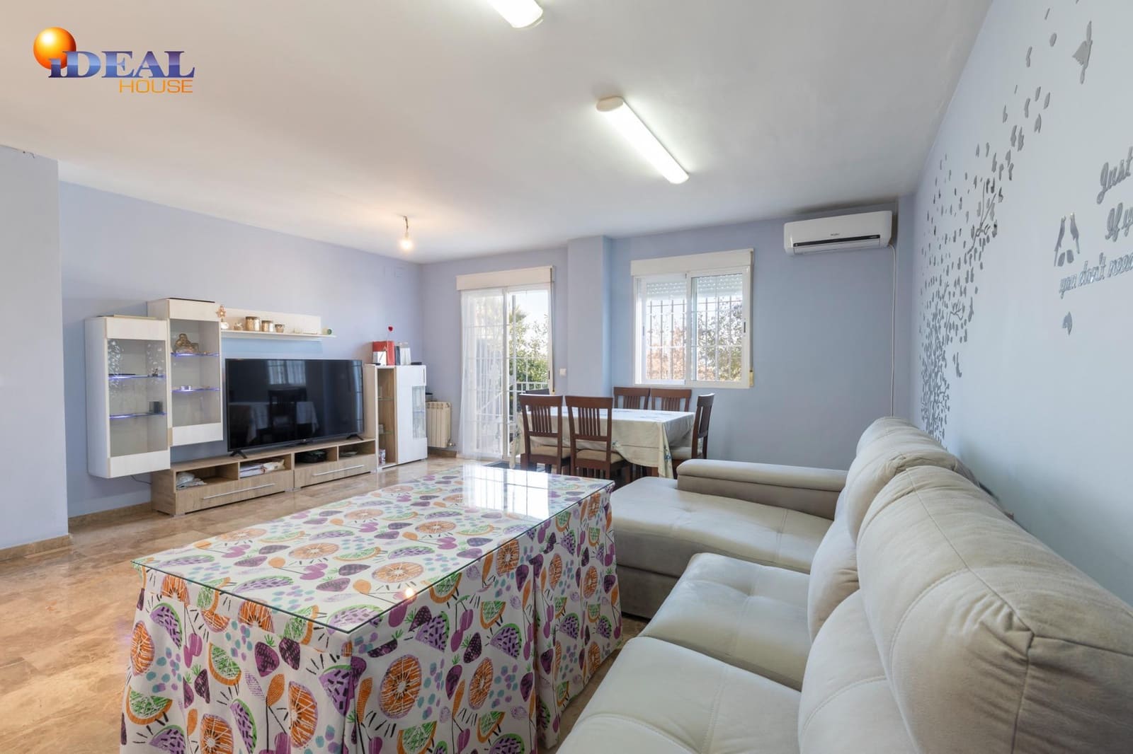 4 soverom Rekkehus til salgs i Cajar med garasje - € 349 000 (Ref: 9434403)