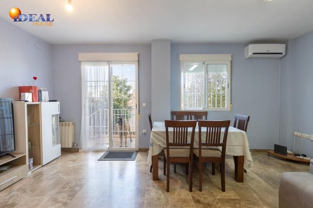 4 soverom Rekkehus til salgs i Cájar med garasje - € 349 000 (Ref: 9434403)