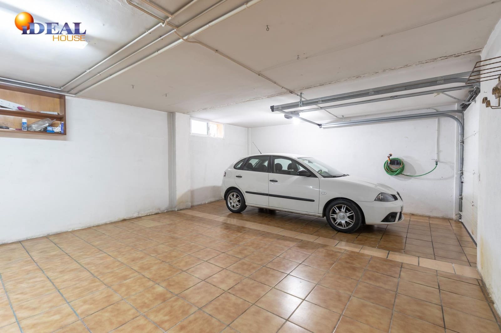 4 soverom Rekkehus til salgs i Cajar med garasje - € 349 000 (Ref: 9434403)