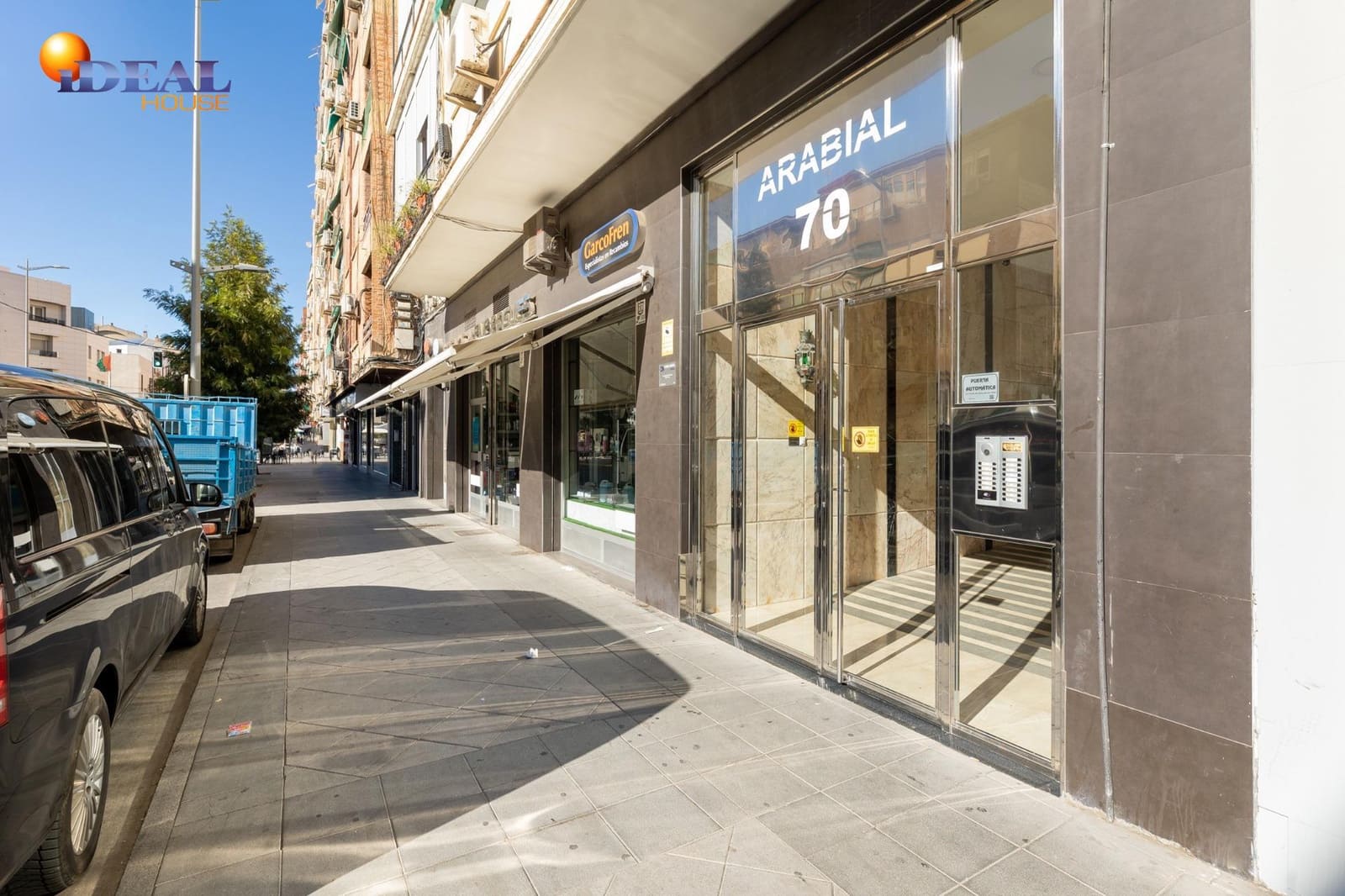 4 bedroom Flat for sale in Granada city - € 299,000 (Ref: 9434405)