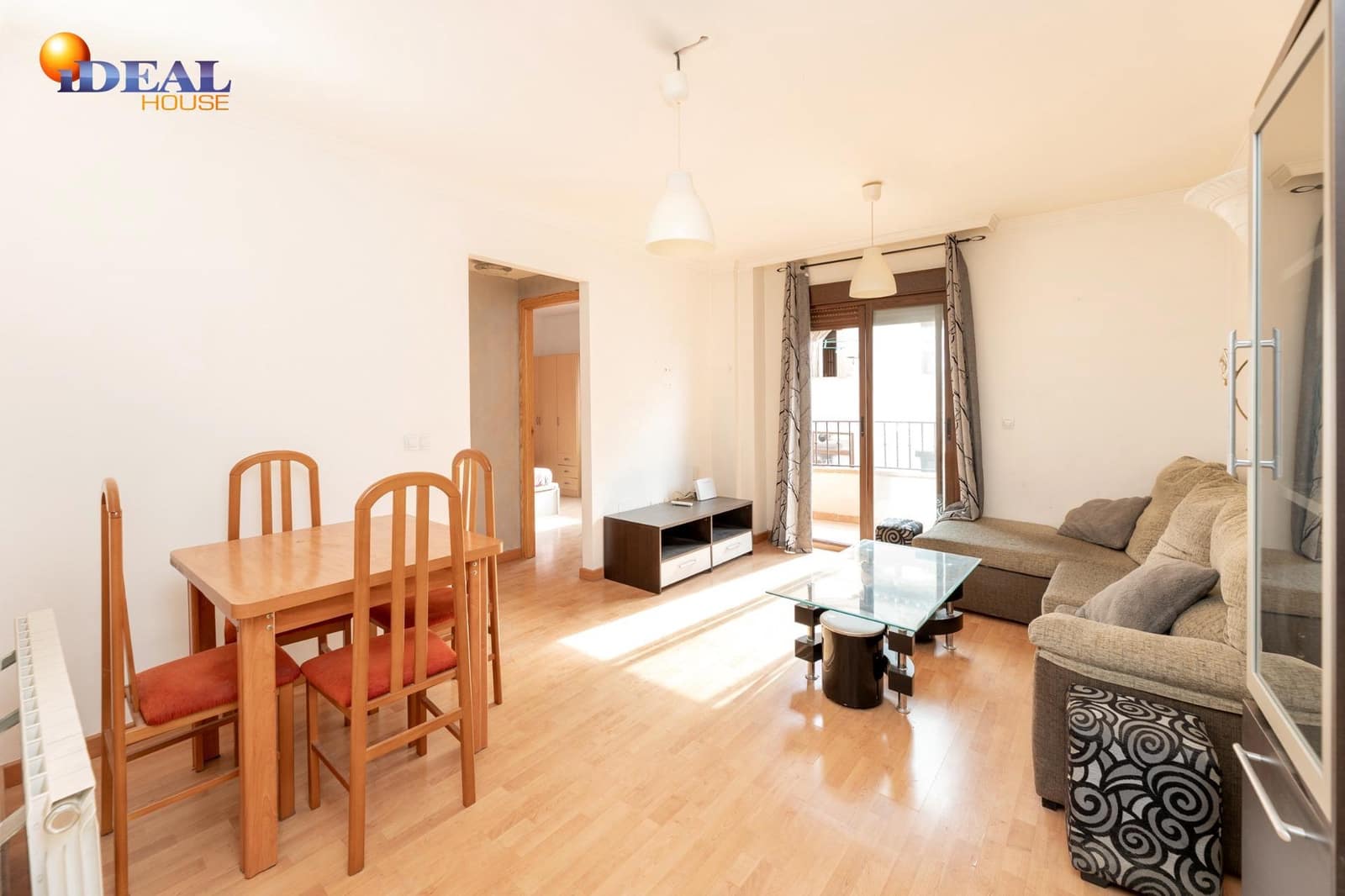 2 bedroom Flat for sale in Atarfe with pool garage - € 157,000 (Ref: 9434407)