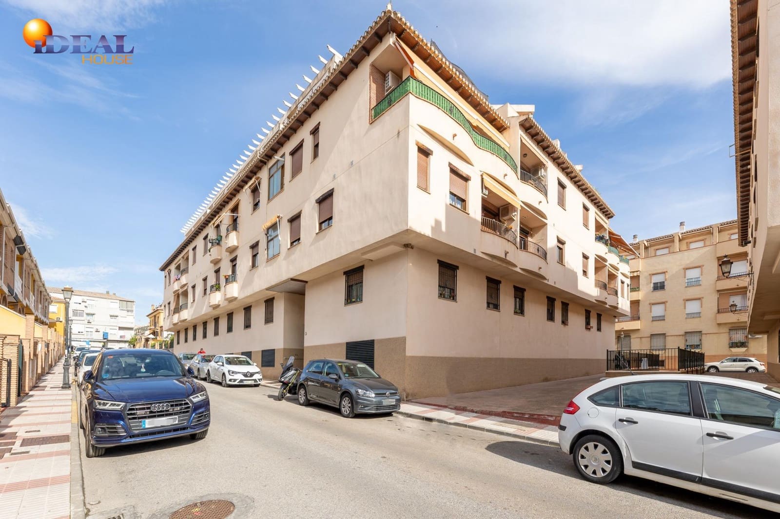 2 bedroom Flat for sale in Atarfe with pool garage - € 157,000 (Ref: 9434407)