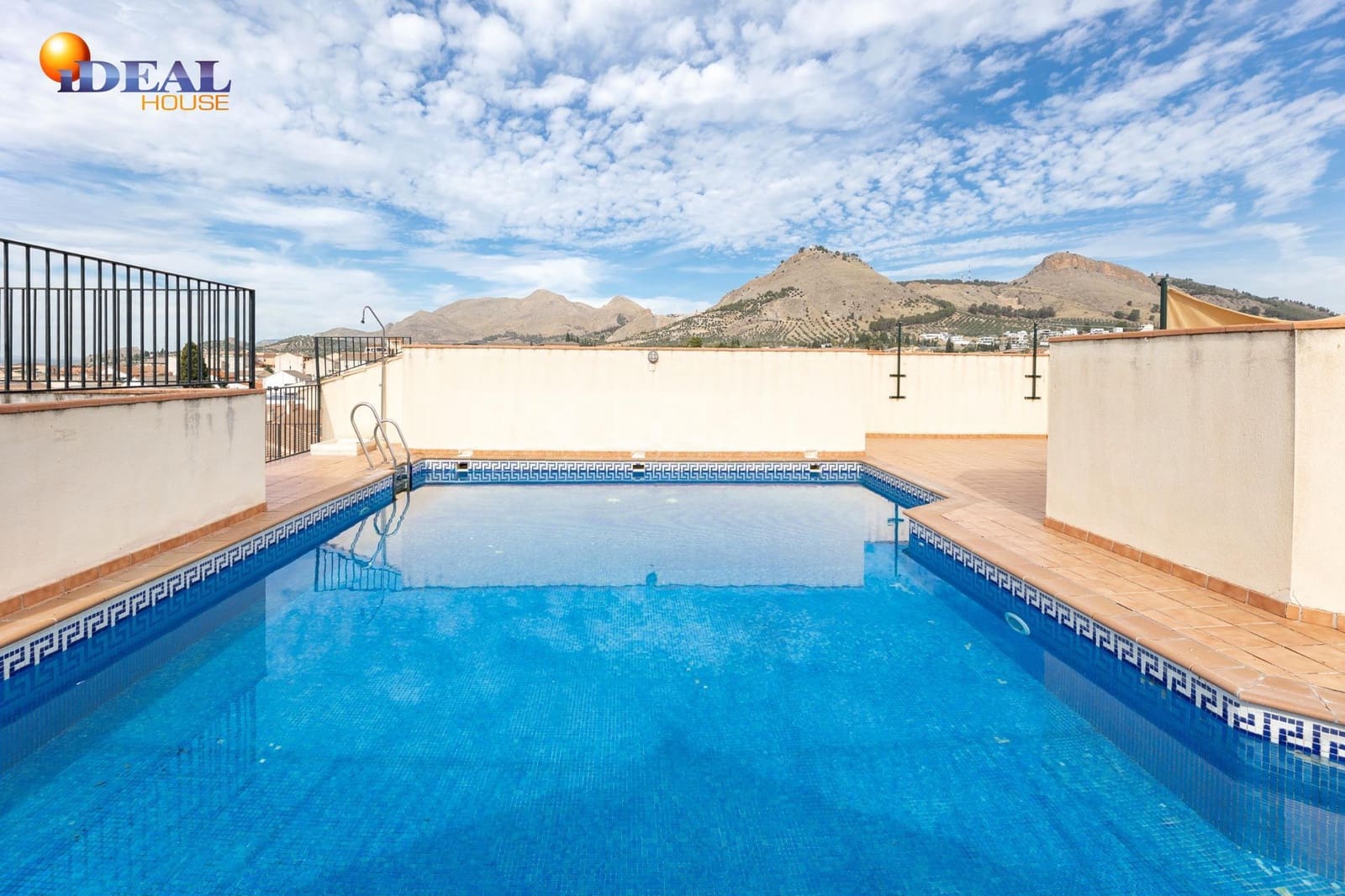 2 bedroom Flat for sale in Atarfe with pool garage - € 157,000 (Ref: 9434407)