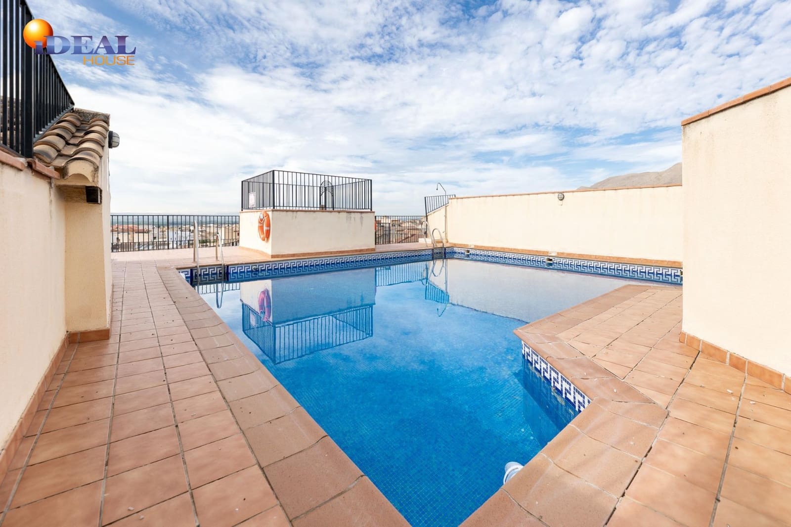2 bedroom Flat for sale in Atarfe with pool garage - € 157,000 (Ref: 9434407)